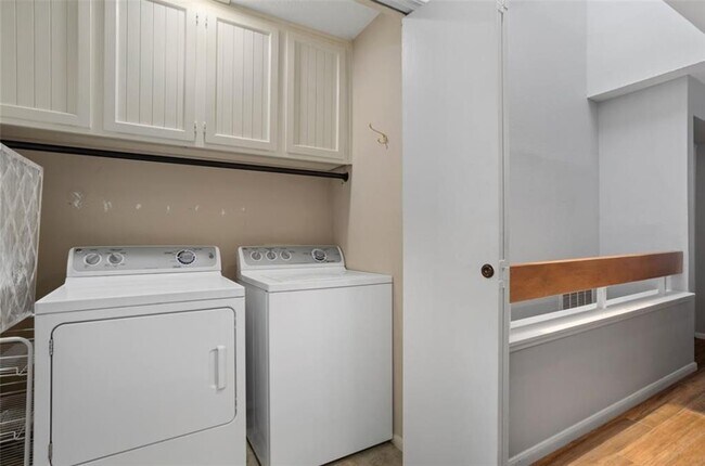 Building Photo - 18104 Starboard Dr