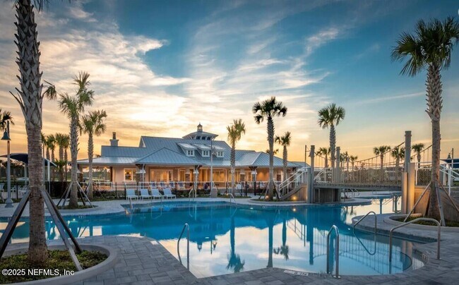 Building Photo - 213 Silver Myrtle Ct