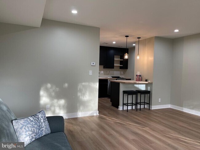 Building Photo - 620 3rd St SW