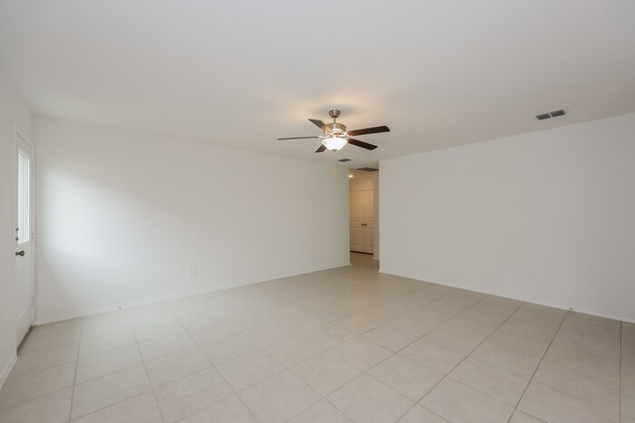 Building Photo - 2984 Wallace Wls Ct