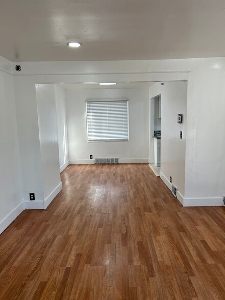 Building Photo - 21244 Westview Ave