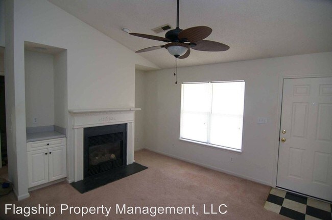 Building Photo - 3211 Moseley Dr