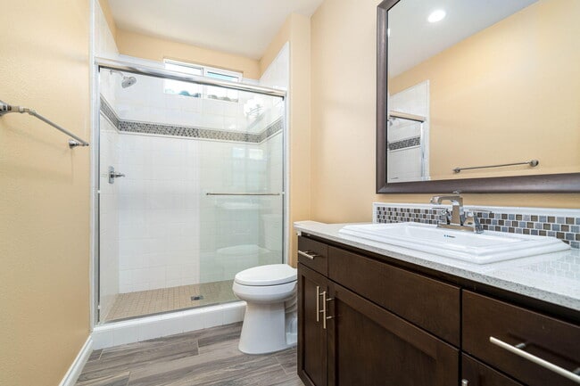 Building Photo - 4441 Via del Pellegrino