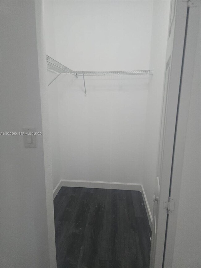 Building Photo - 3399 W 90th Terrace