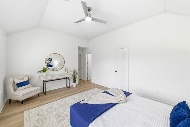 Building Photo - 19209 Sunken Creek Pass