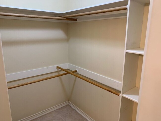 Building Photo - 1922 20th St