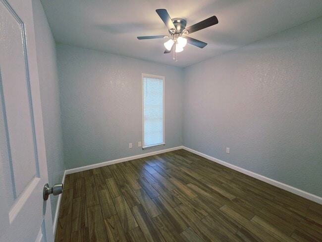 Building Photo - 3149 Crest Colony Ln
