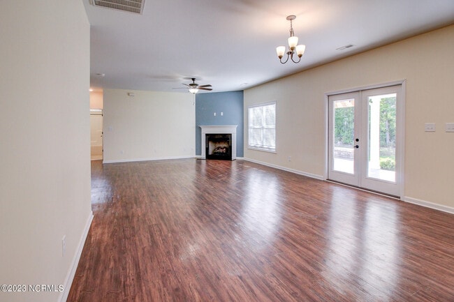 Building Photo - 262 Independence Blvd