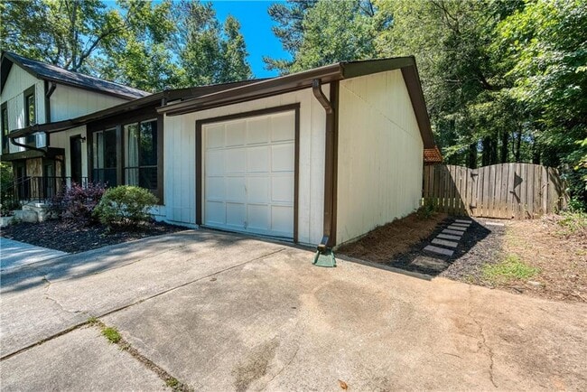 Building Photo - 2759 Shetland Ln NW