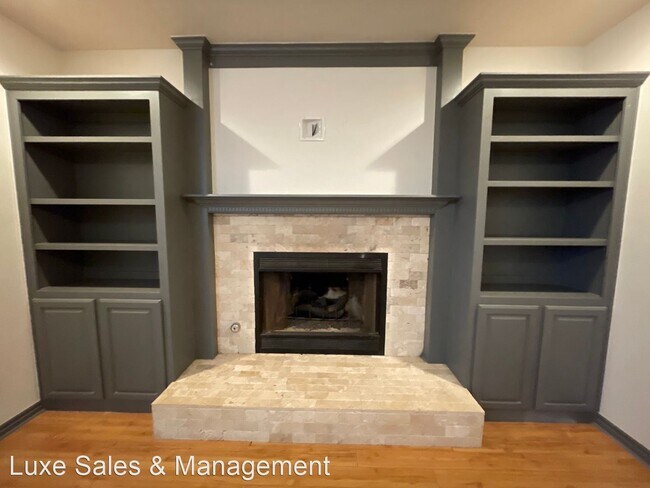 Building Photo - 4 br, 3 bath House - 1218 Three Oaks Circle