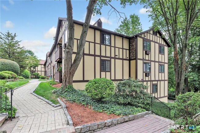 Building Photo - 125 Warner Hill Rd