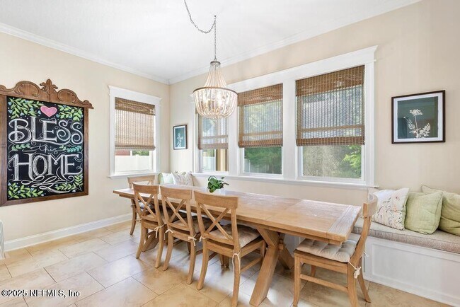 Building Photo - 350 Brambly Vine Dr