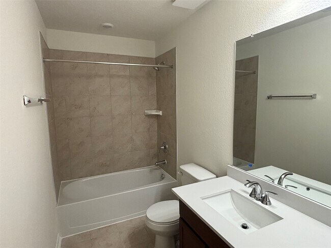 Building Photo - 4821 Vida Vis Dr