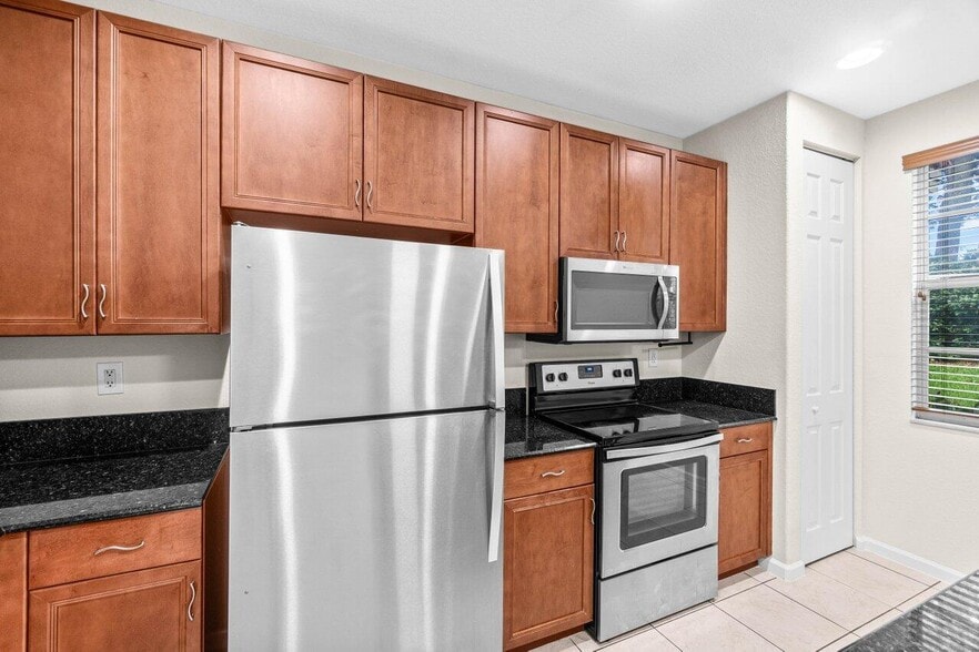 Building Photo - 7359 Briella Dr