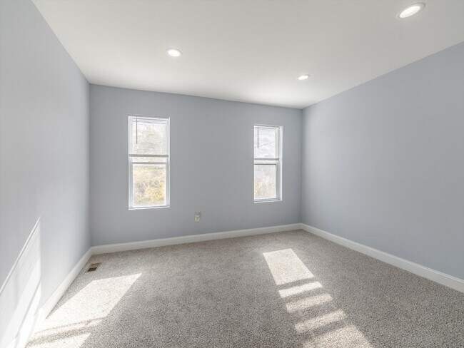 Building Photo - 19 Osborn St