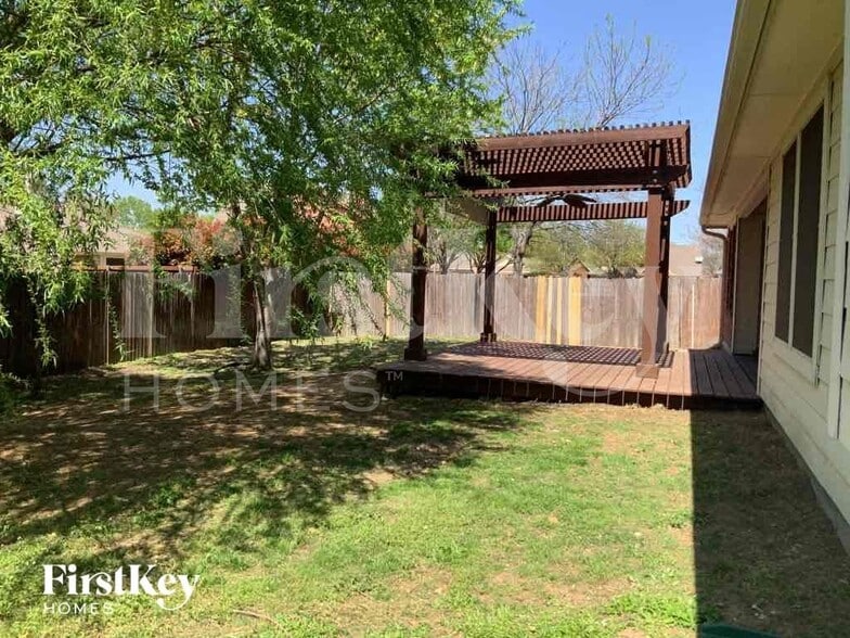 Building Photo - 3512 Big Horn Trail