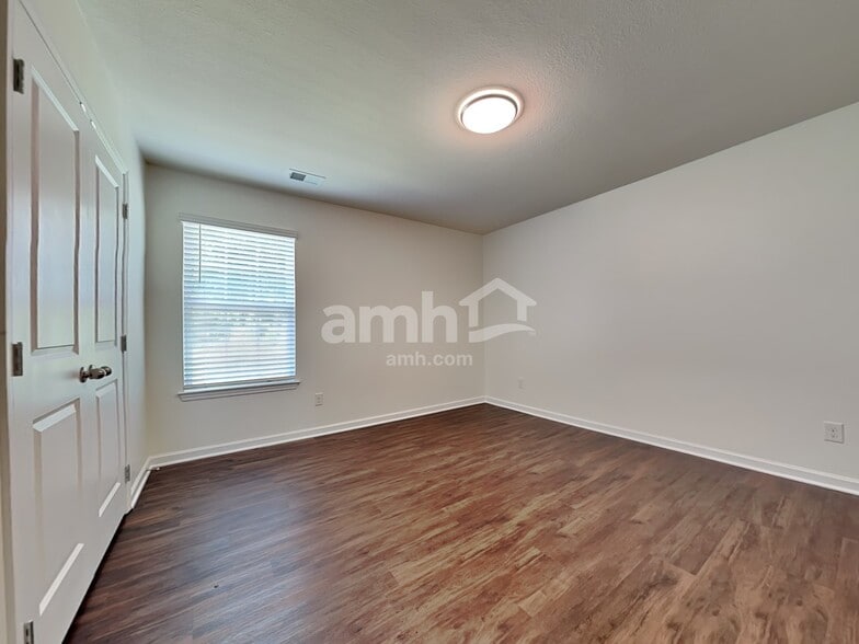 Building Photo - 4853 Billingsgate Ln