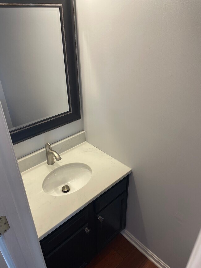 Half Bathroom - 104 Pine Creek Dr