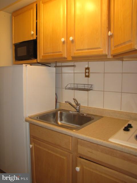 Building Photo - 2576 Tree House Dr