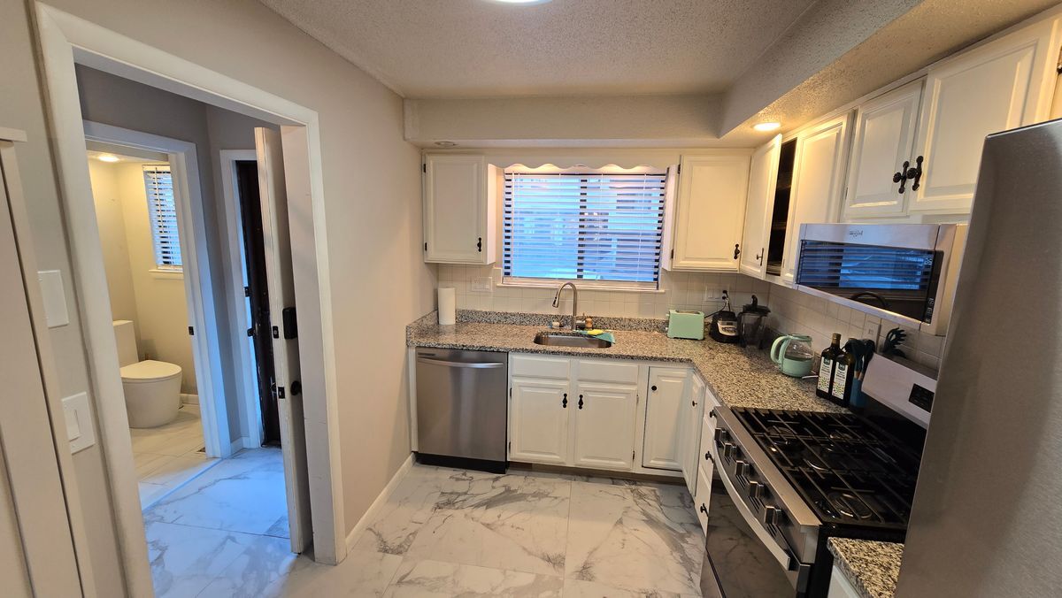 Building Photo - 157 Beacon Hill Common