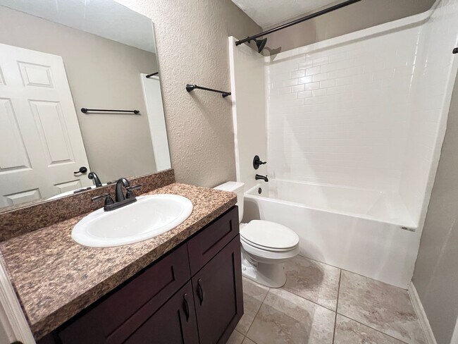 Building Photo - 3 BD/2BA Home in Beautiful Ocala!!!