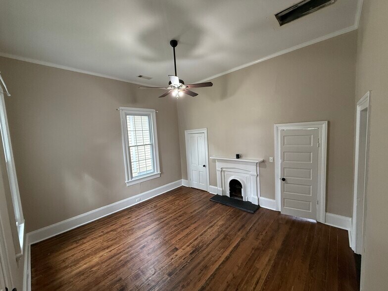Building Photo - 1012 Tattnall St