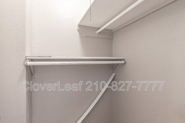 Building Photo - 5017 Cherry Tree Dr