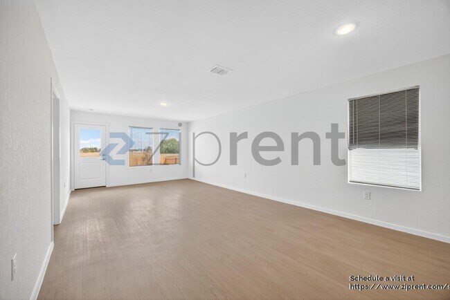 Building Photo - 8830 Pyron Pl