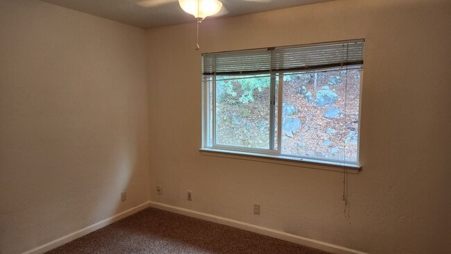 Building Photo - Lake Wildwood Home with Granny unit