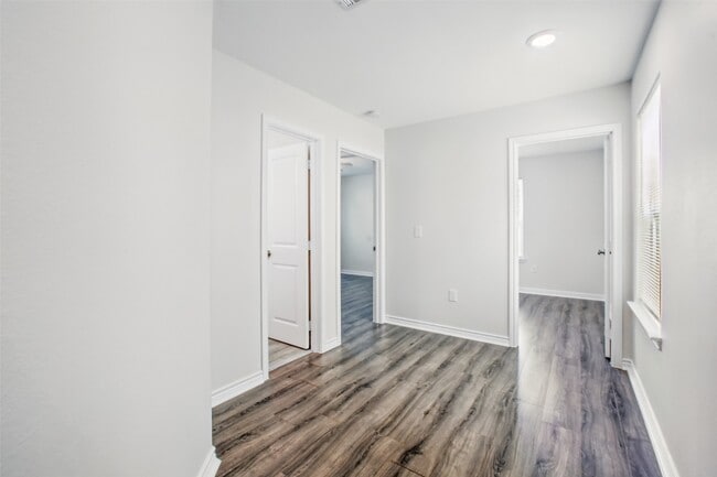 Building Photo - 16884 Kempwood