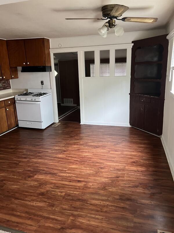 Building Photo - 117 Roosevelt Cir
