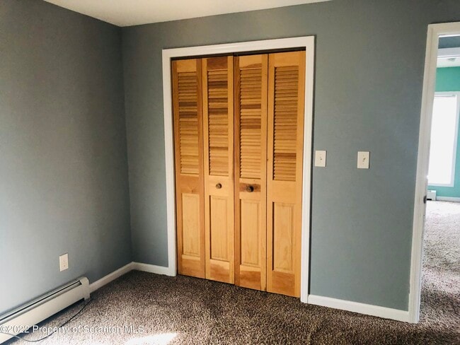 Building Photo - 176 Belmont St