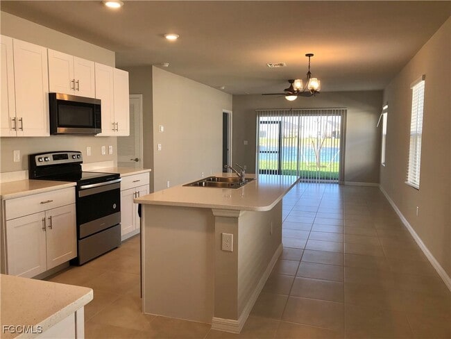 Building Photo - 8773 Swell Brooks Ct