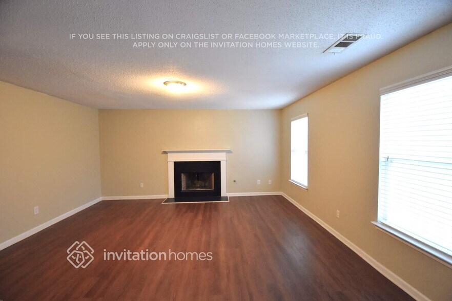 Building Photo - 215 Marriott Dr