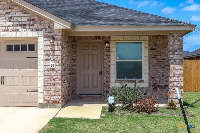 Building Photo - 6203 Twistleaf Ln