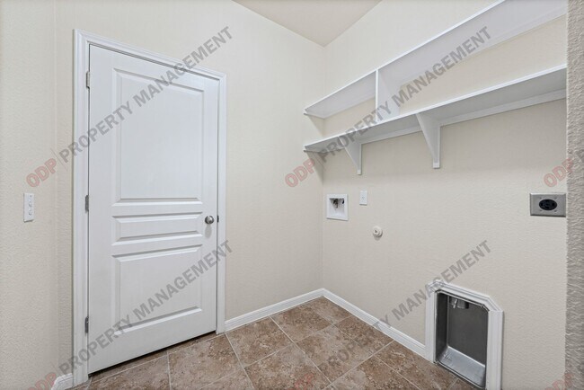 Building Photo - 719 Dunford Dr