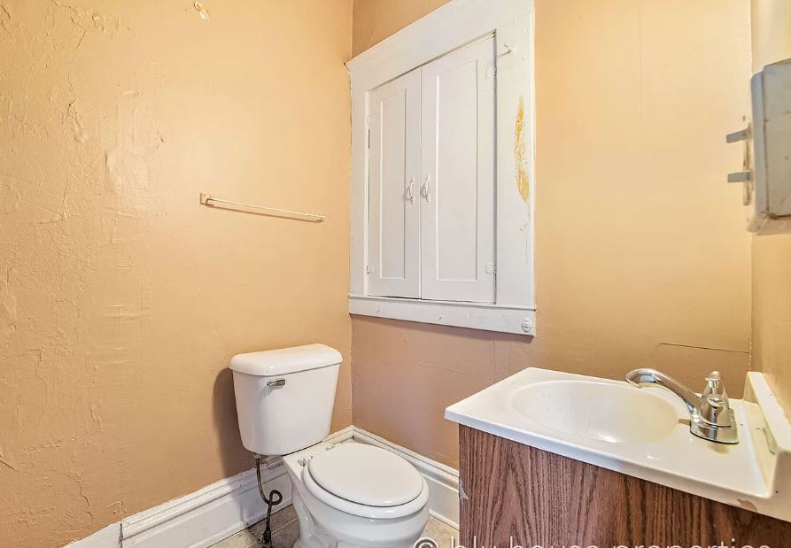 Bathroom (under renovation) - 1114 3rd St NW