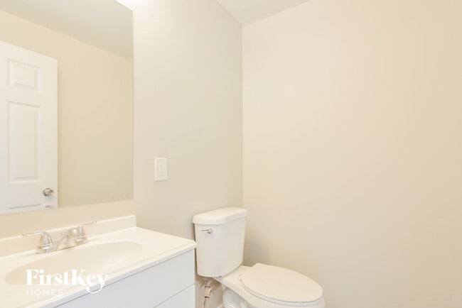Building Photo - 12652 Bay Tree Dr