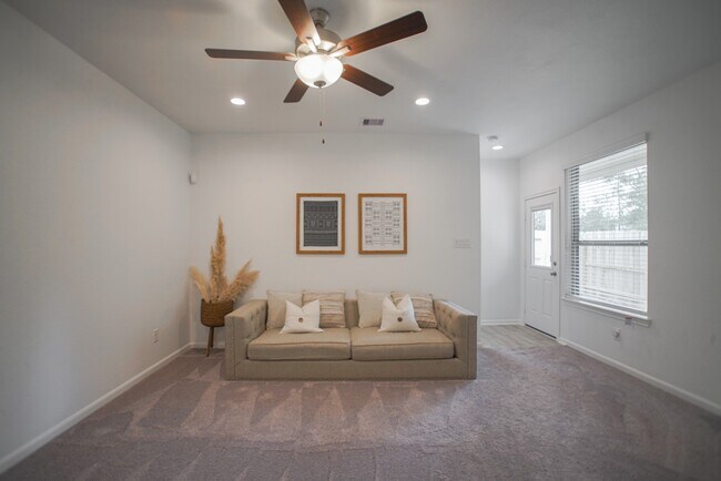 Building Photo - 4232 Merry Mill Dr