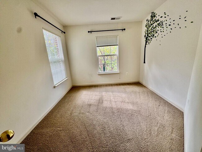 Building Photo - 23517 Gardenside Pl