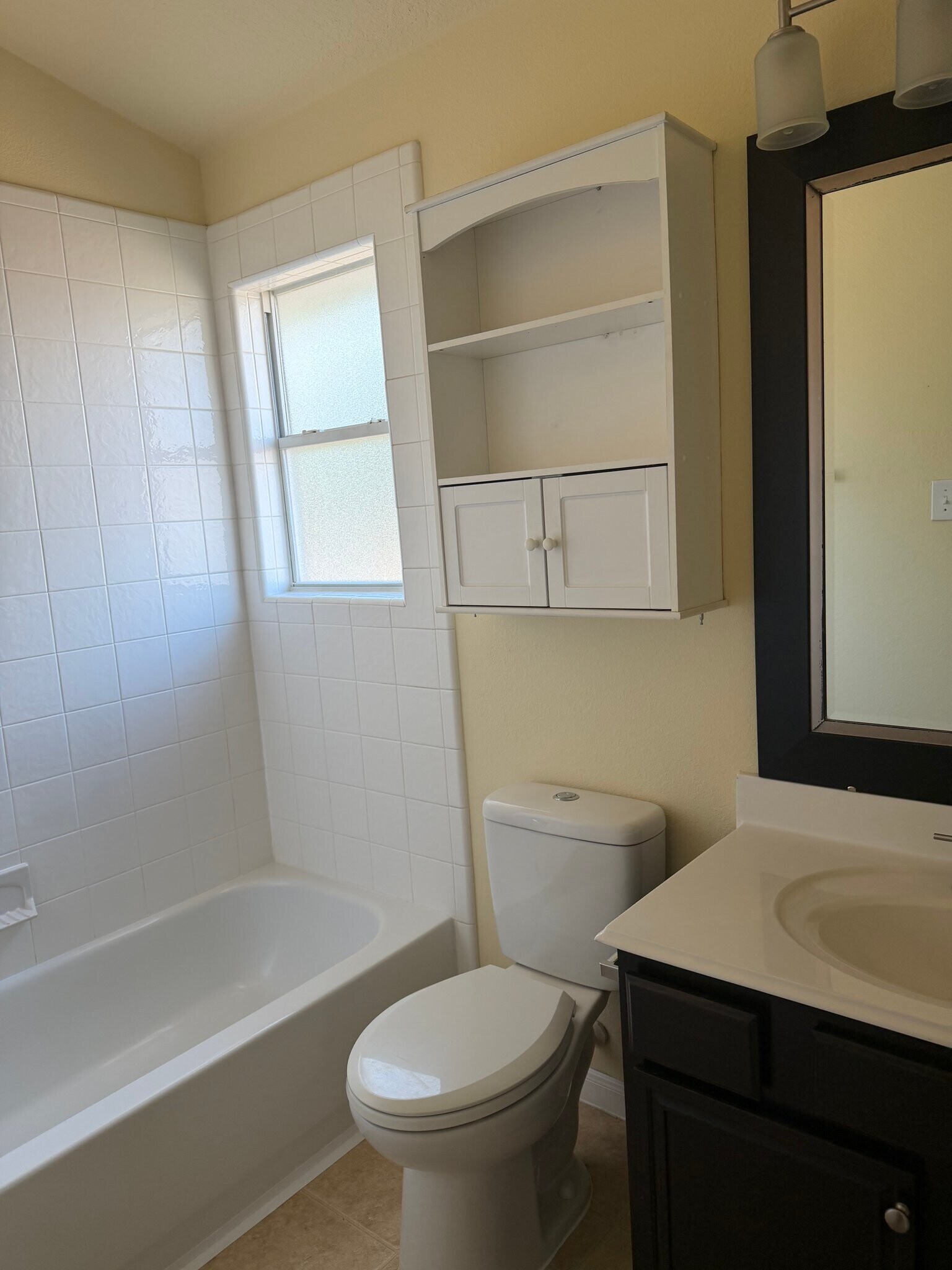 Building Photo - 3826 Silver Hawk Dr