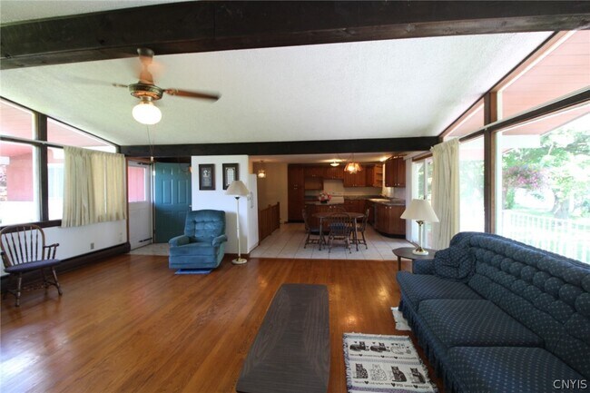 Building Photo - 6363 Muskrat Bay Rd