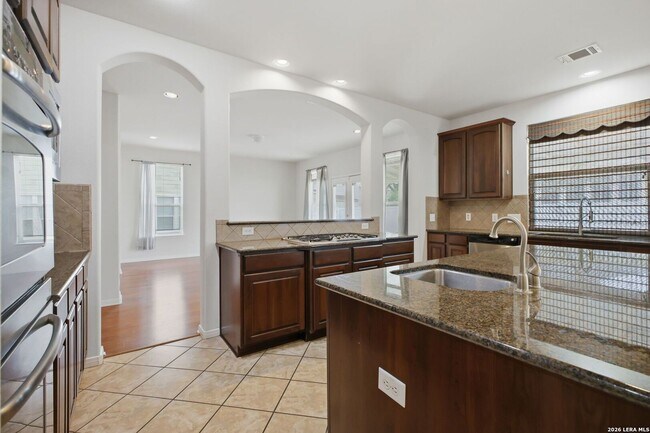 Building Photo - Spacious 5-Bedroom Home for Lease in Desirable Cibolo Location!