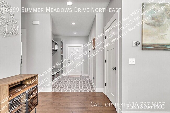 Building Photo - 6699 Summer Meadows Dr NE