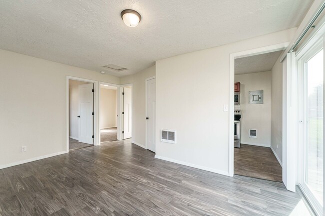 Building Photo - Ryde LLC