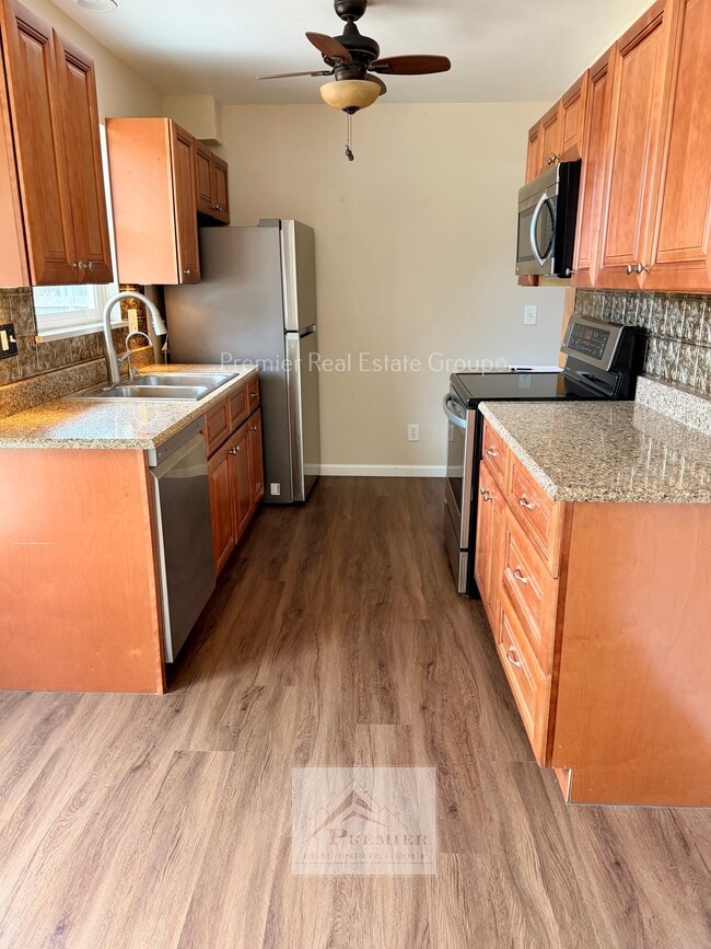 Building Photo - 4519 Bella Dr