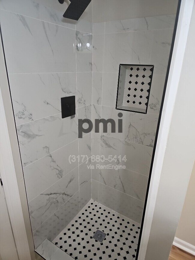 Building Photo - 4321 Bertha St