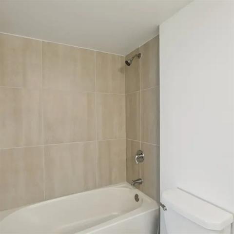 Building Photo - 3130 Heritage Trl