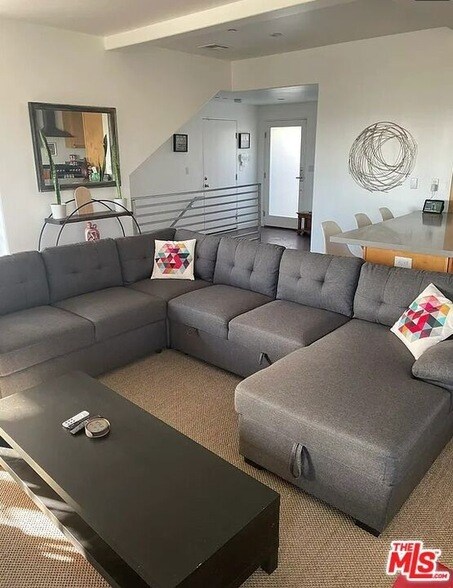 Building Photo - 3320 Two Tree Ave