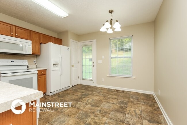 Building Photo - 2544 Old Matthews Rd